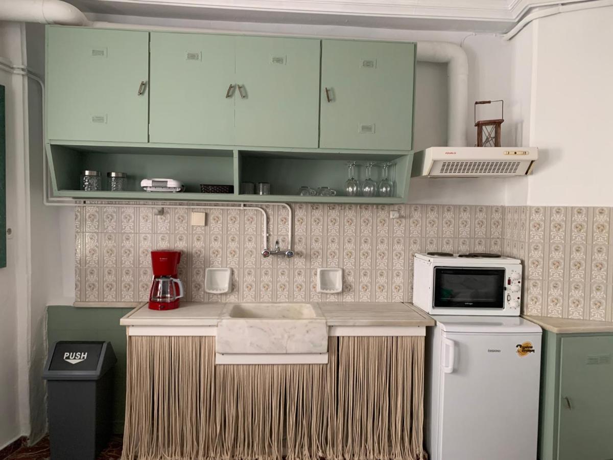 Апартаменты Greenish Mamona's House